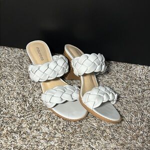 Maurices Braided light Gray Sandals